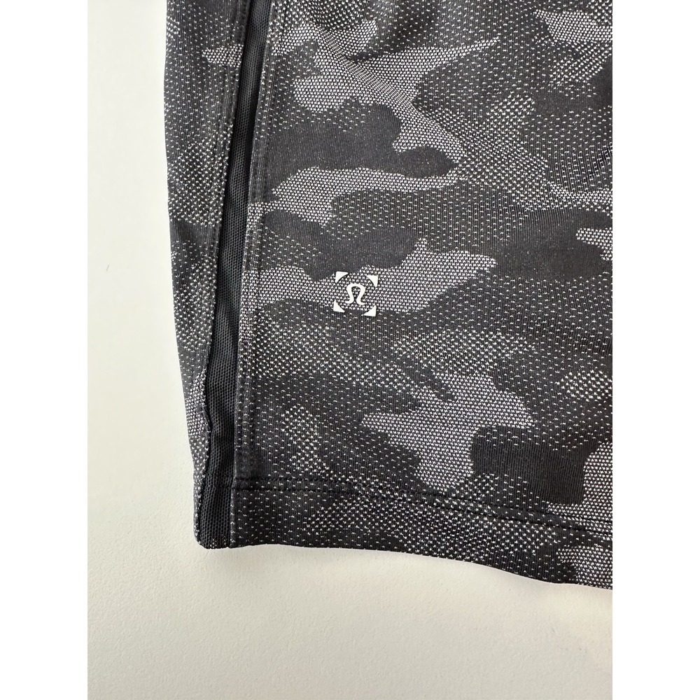 Lululemon Shorts 2XL Men's Pace Breaker Lined Camo Black Pockets Stretch - Picture 7 of 9